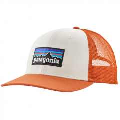 Šiltovka Patagonia P-6 Logo Trucker Hat